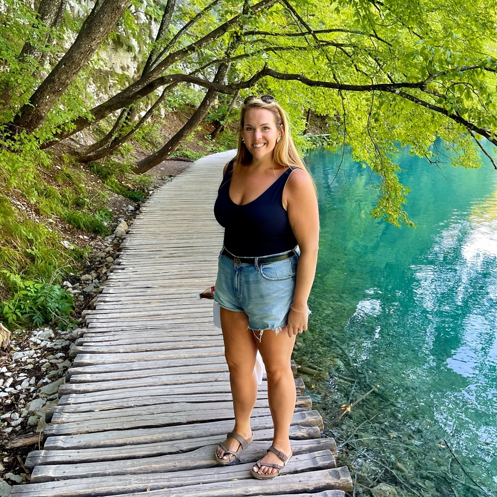 Meet your Posher, Jen